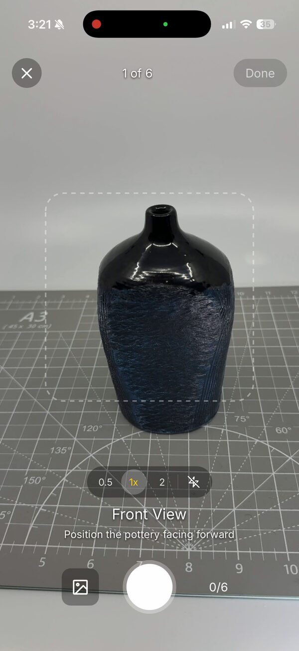 Capture screen with a vase inside the guide overlay